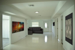 New couzy House*Close to Downtown*Close to Beach*